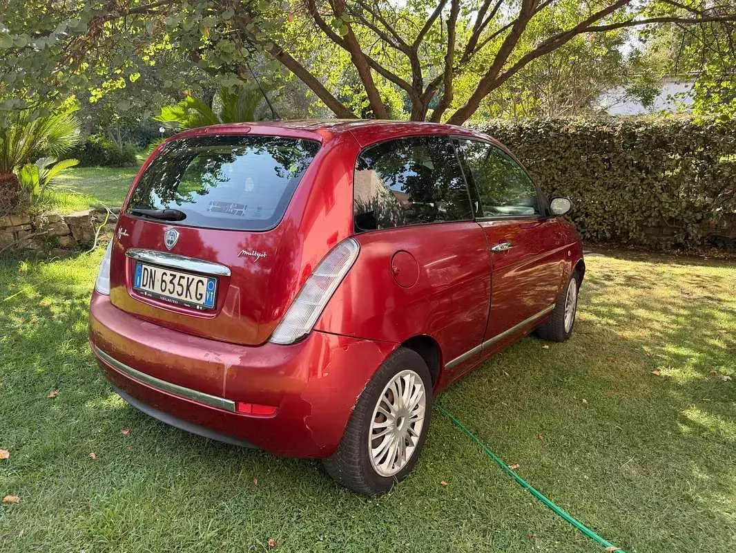 Usata Lancia Ypsilon 75 CV (55 kW) 2008 Rosso Utilitaria