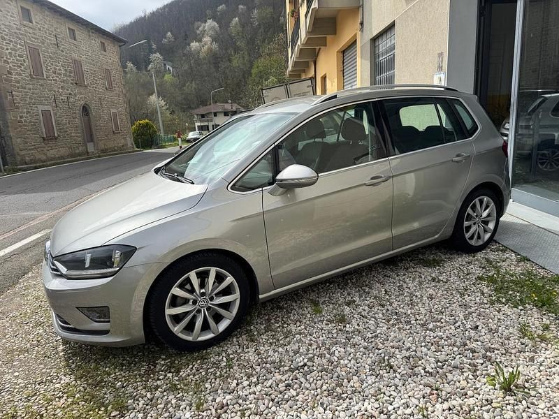Usata VW Golf Sportsvan Highline 110 CV (80 kW) 2015 Argento Monovolume