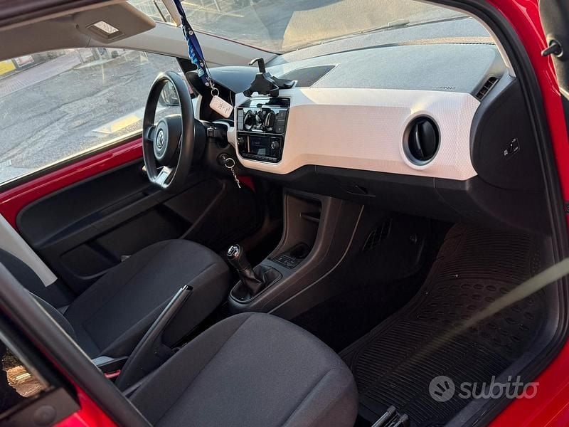 Usata VW up! 68 CV (50 kW) 2016 Rosso Utilitaria