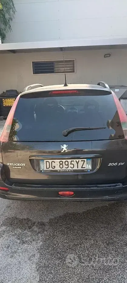 Usata Peugeot 206 68 CV (50 kW) 2007 Nero Station wagon