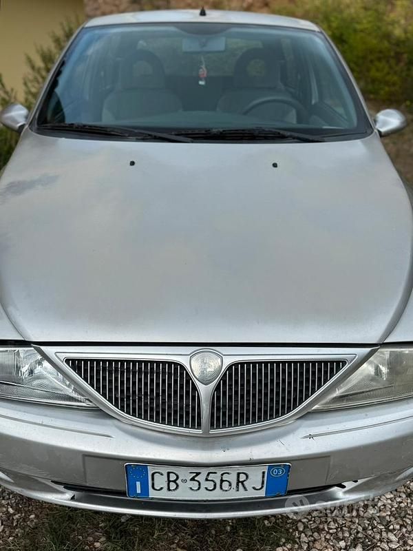 Grigio Usata 2003 Lancia Ypsilon Due volumi | 500 € (Super prezzo) - Immagine 1/4