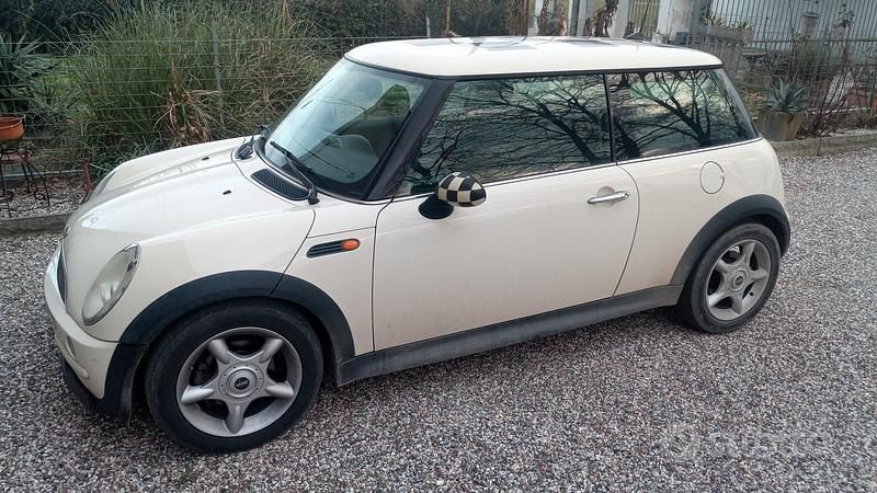 Usata Mini Cooper Coupé 88 CV (64 kW) 2006 Coupé