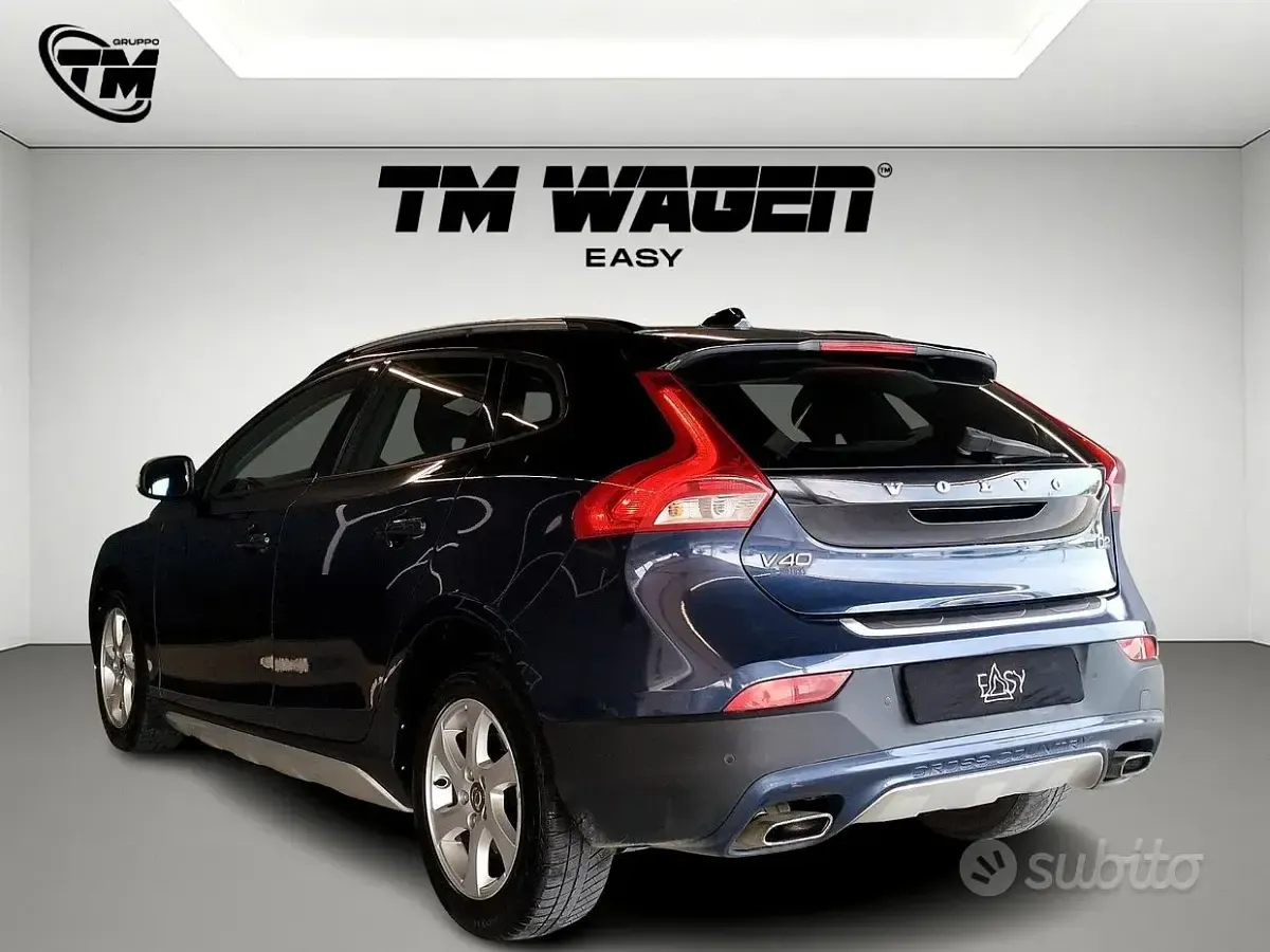 Usata Volvo V40 CC Kinetic 115 CV (84 kW) 2015 Blu/azzurro Station wagon