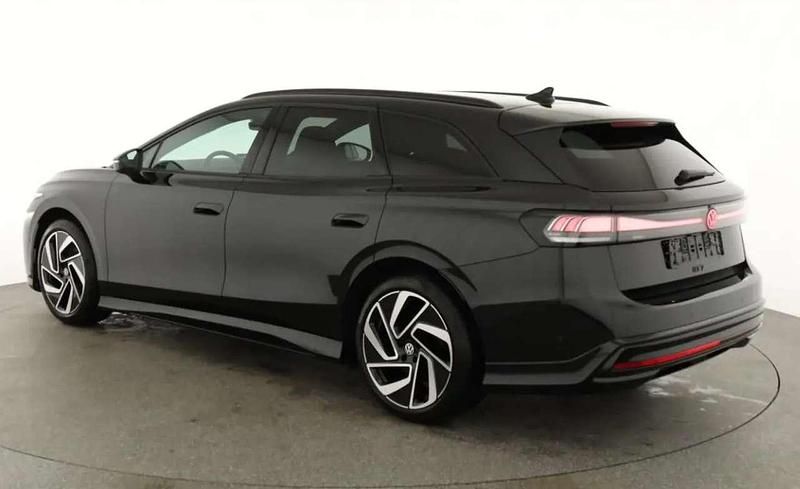 Nowe VW ID.7 Pro 88 kW (121 KM) 2026 Czarny Kombi