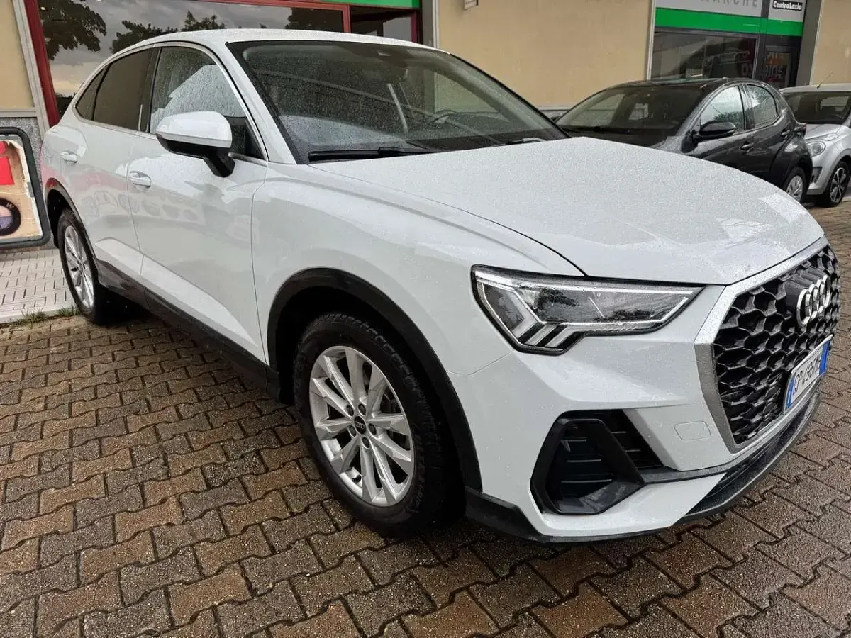 Gebraucht Audi Q3 Sportback Business Plus 150 PS (110 kW) 2023 Weiß SUV