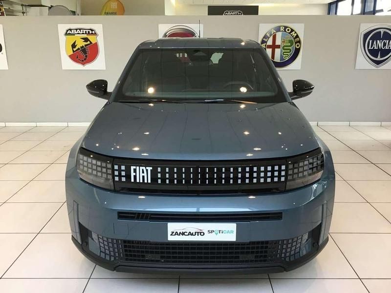 Nuova Fiat Grande Panda Icon 110 CV (80 kW) 2026 Blu/azzurro Utilitaria