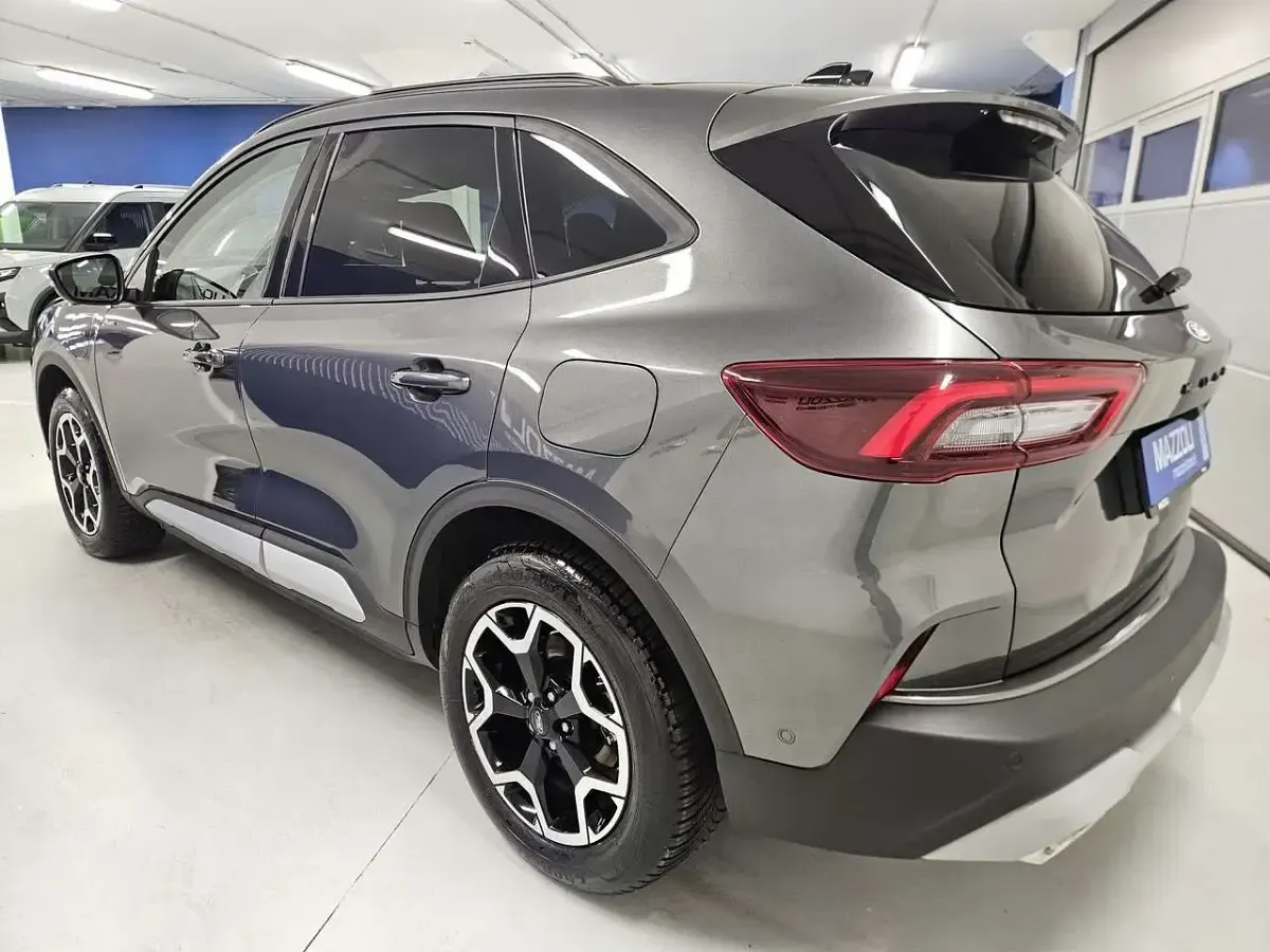 Usata Ford Kuga Active X 243 CV (178 kW) 2025 Grigio SUV