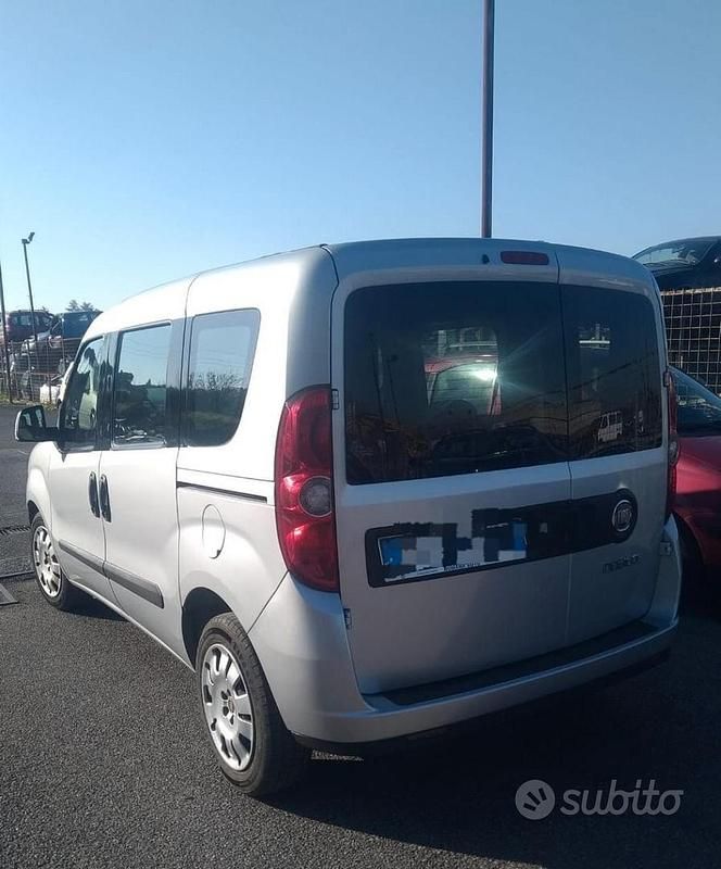 Usata Fiat Doblò 2011 Grigio Monovolume