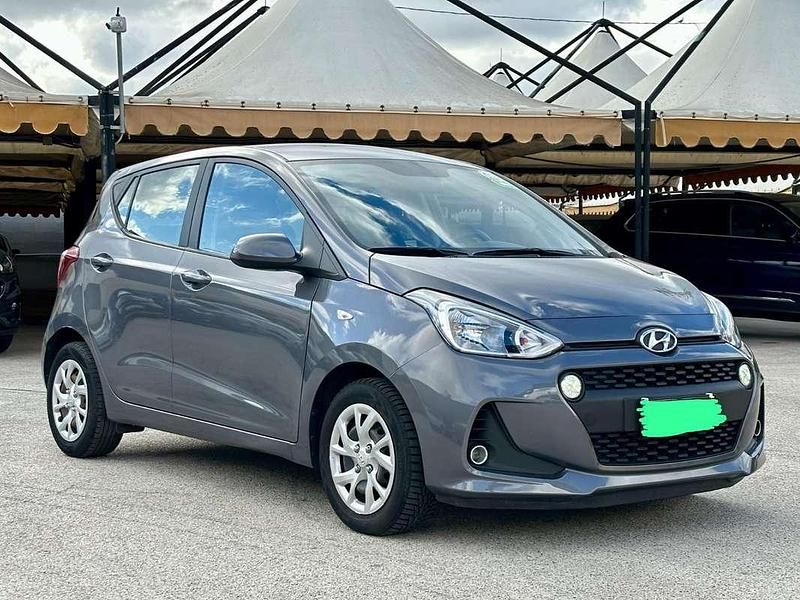 Usata Hyundai i10 67 CV (49 kW) 2017 Grigio Utilitaria