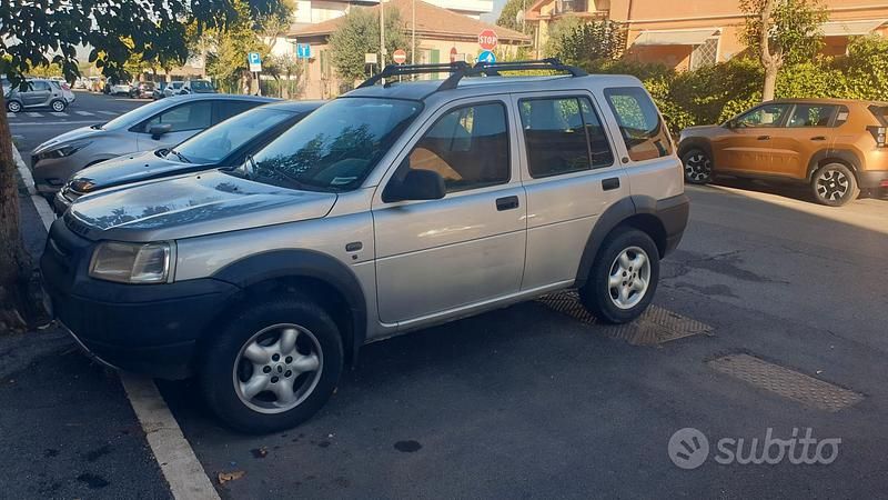 Argento Usata 2003 Land Rover Freelander S SUV | 1500 € (Ottimo prezzo) - Immagine 1/4