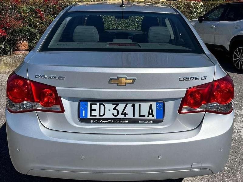 Usata Chevrolet Cruze LT 150 CV (110 kW) 2010 Argento Berlina