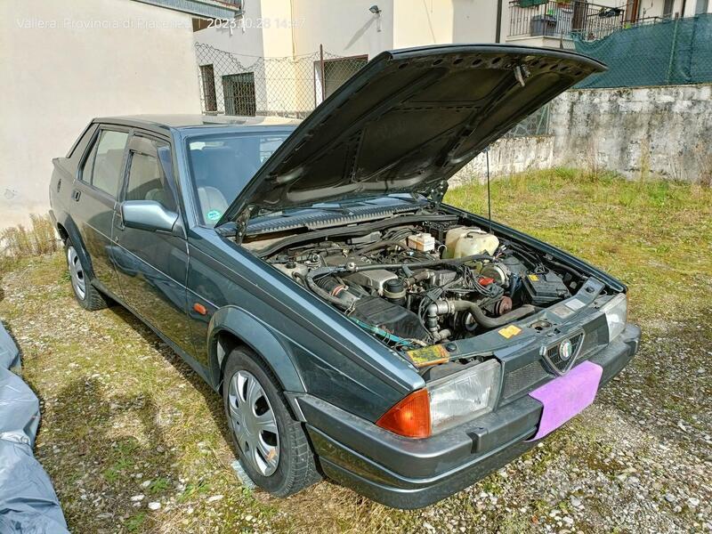 Usato 1988 Alfa Romeo 75 2.0 Benzin 148 CV (13.000 €)