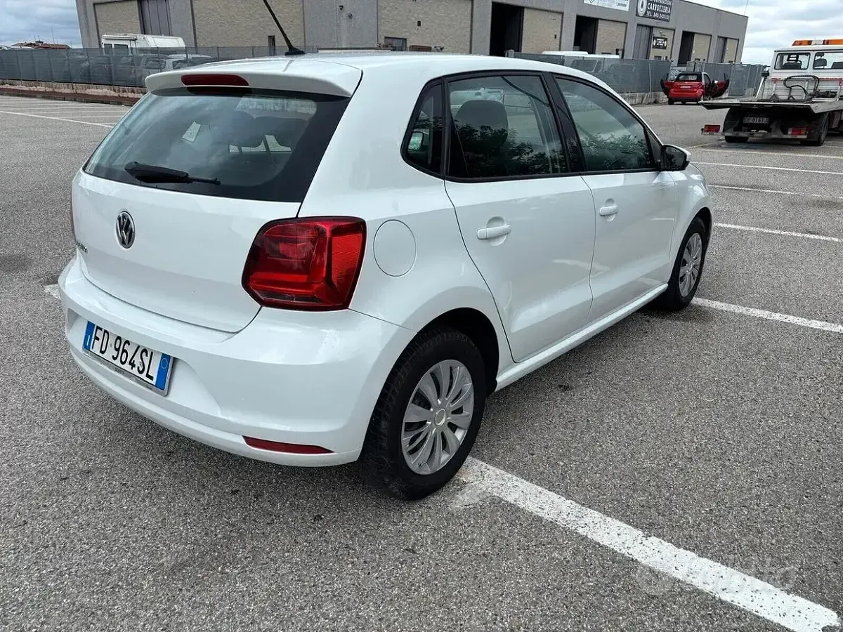 Usata VW Polo Trendline 60 CV (44 kW) 2016 Bianco Berlina