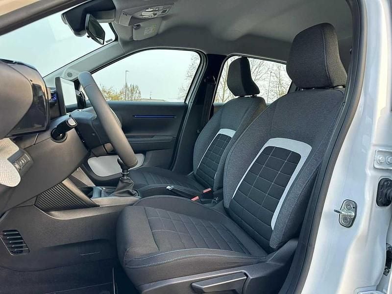 Usata Citroën C3 101 CV (74 kW) 2025 Mercury grey SUV