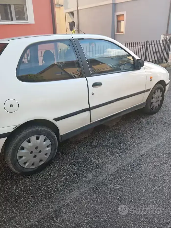 Usata Fiat Palio 68 CV (50 kW) 2000 Bianco Berlina