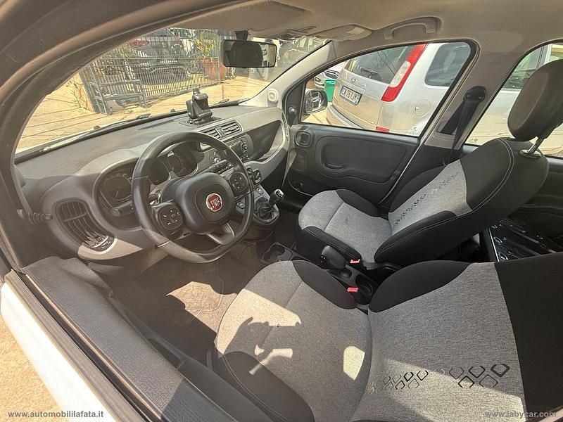 Usata Fiat Panda Lounge 95 CV (69 kW) 2017 Bianco Utilitaria