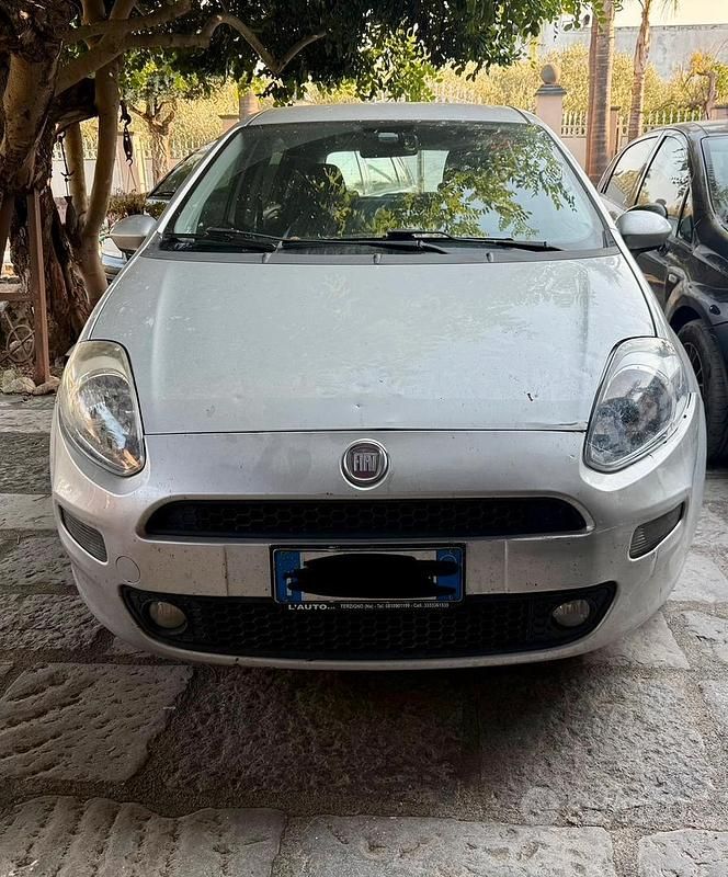 Usata Fiat Grande Punto Street 90 CV (66 kW) 2014 Grigio Utilitaria
