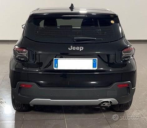 Usata Jeep Avenger Altitude 101 CV (74 kW) 2024 Nero SUV