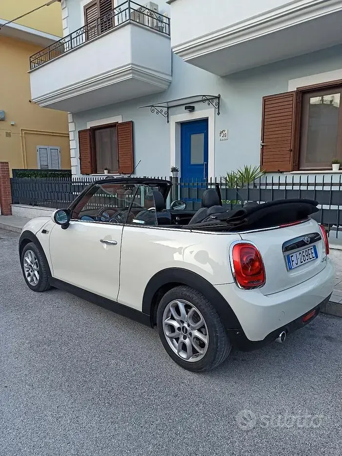 Usata Mini Cooper D Cabriolet 116 CV (85 kW) 2017 Bianco Cabrio