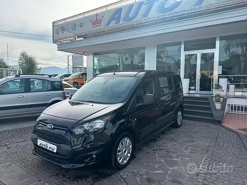 Begagnad Ford Tourneo 120 HK (88 kW) 2016 Svart Minibuss
