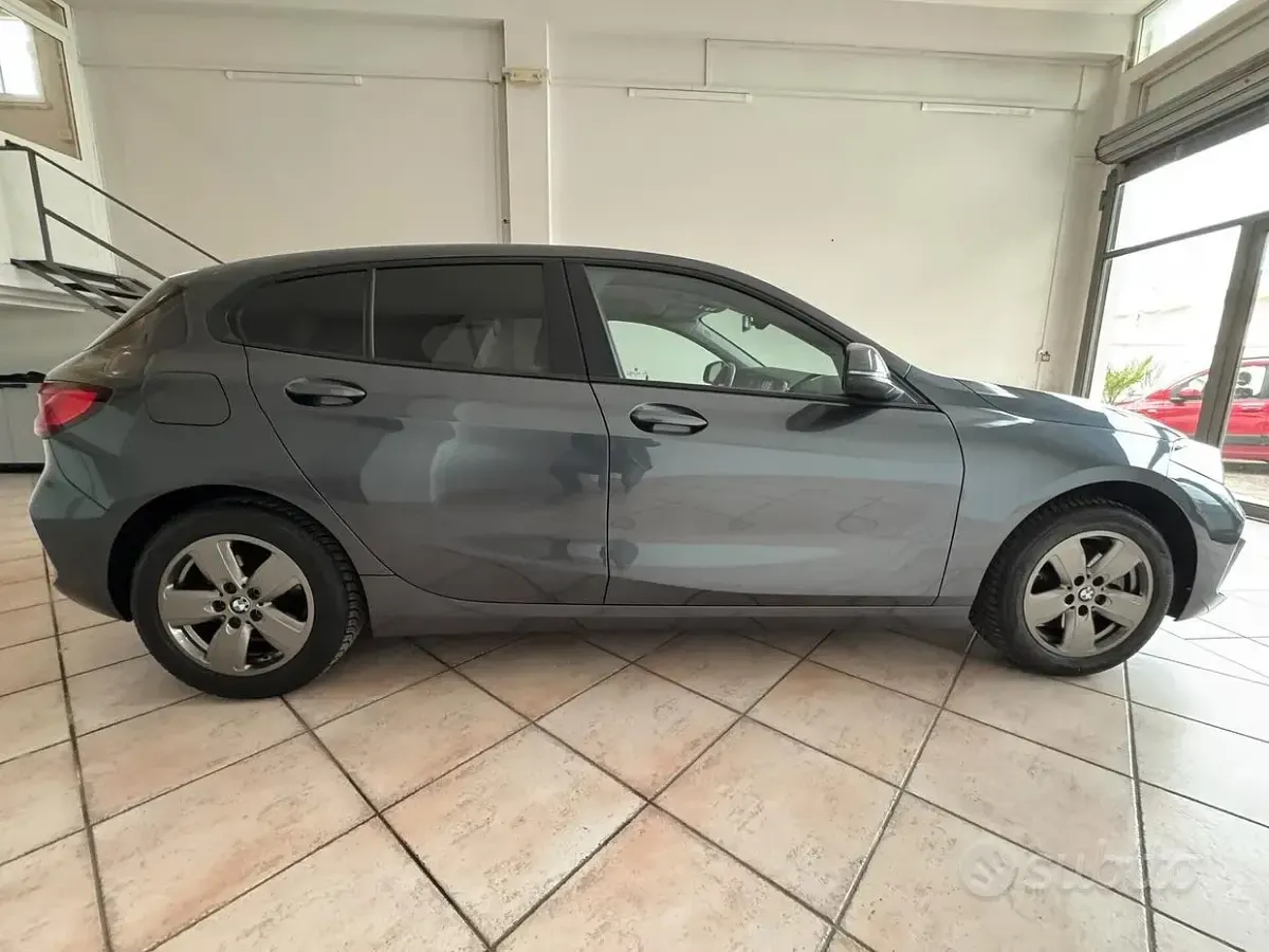 Usata BMW 116 Advantage 116 CV (85 kW) 2020 Grigio Utilitaria
