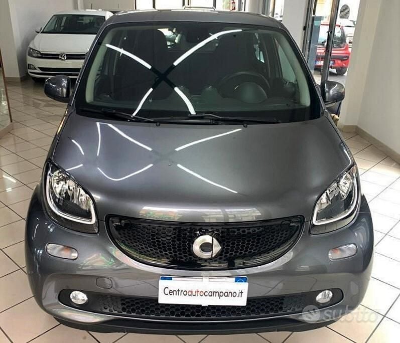 Usata Smart ForFour Passion 89 CV (65 kW) 2019 Grigio Utilitaria