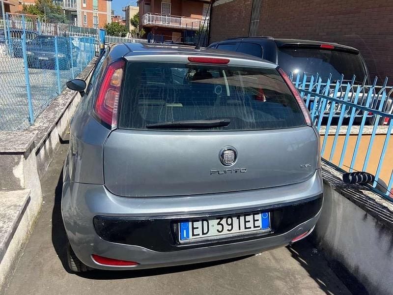 Usata Fiat Punto Evo Dynamic 65 CV (47 kW) 2010 Utilitaria
