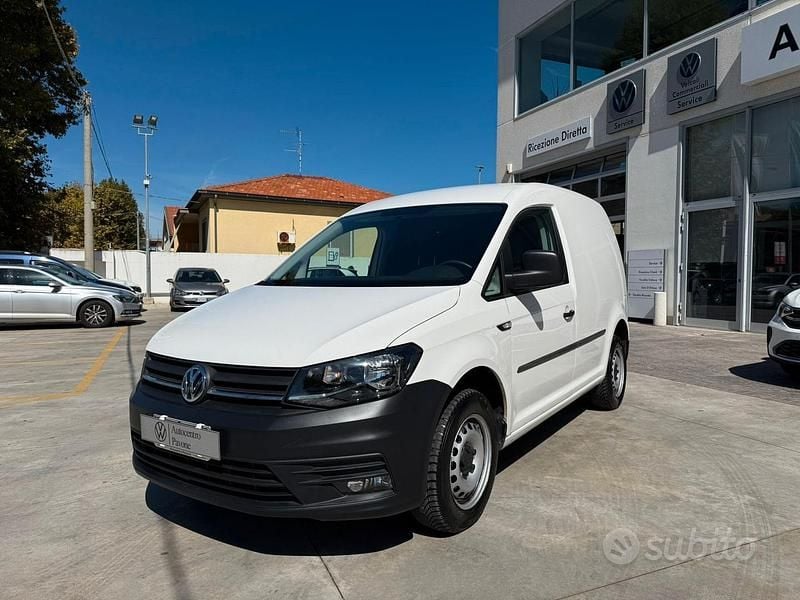 Usata VW Caddy 102 CV (75 kW) 2019 Bianco Monovolume