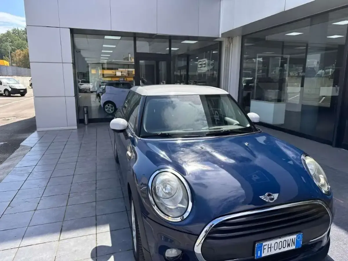 Usata Mini One D Business 95 CV (69 kW) 2017 Blu/azzurro Utilitaria