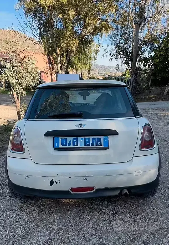 Usata Mini ONE 75 CV (55 kW) 2010 Utilitaria
