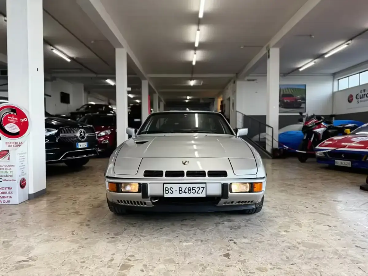 Usata Porsche 924 177 CV (130 kW) 1980 Grigio Coupé