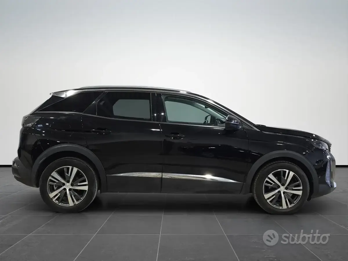 Usata Peugeot 3008 Allure 131 CV (96 kW) 2021 Nero cinema SUV