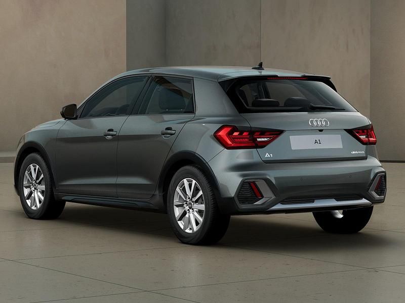 Nuova Audi A1 Business 116 CV (85 kW) 2025 Grigio chronos metallizzato Berlina