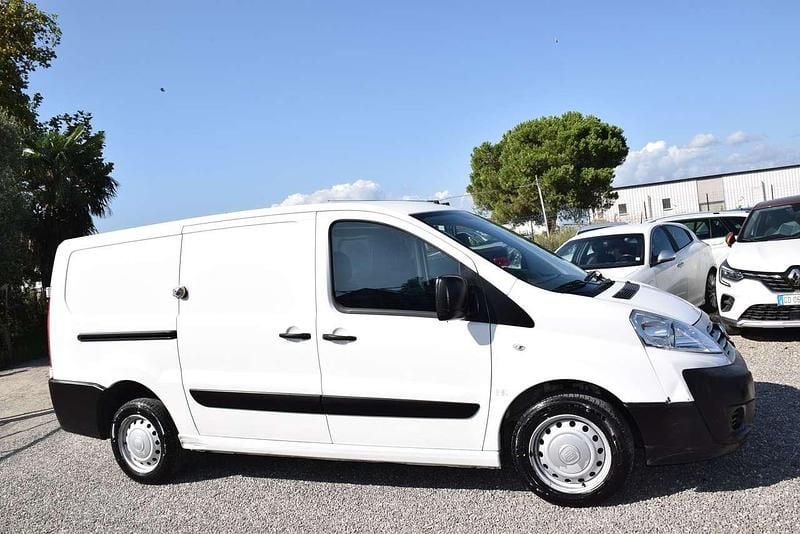 Bianco Usata 2013 Fiat Scudo Furgone | 10.800 € (Buon prezzo) - Immagine 1/4