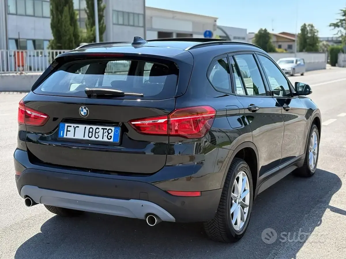 Usata BMW X1 150 CV (110 kW) 2019 Nero SUV
