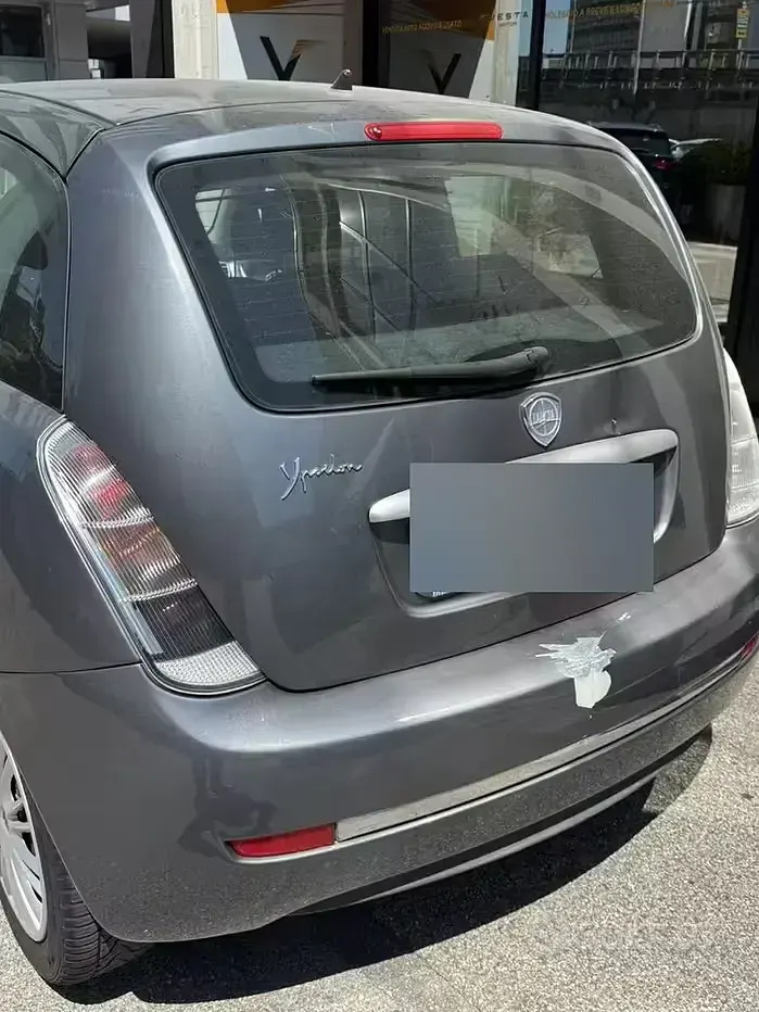 Usata Lancia Ypsilon 77 CV (56 kW) 2010 Grigio Utilitaria