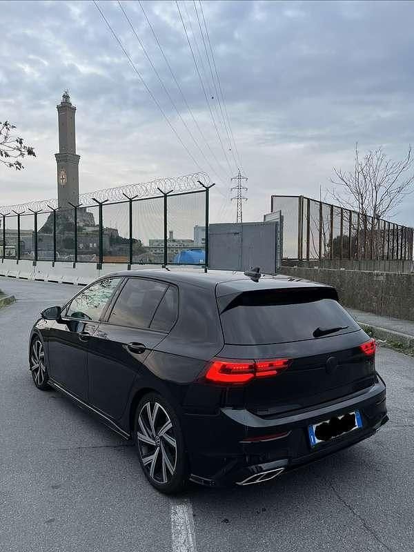 Usata VW Golf VIII R-line 150 CV (110 kW) 2020 Berlina