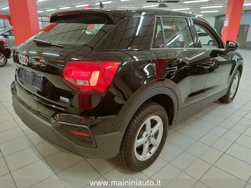 Usata Audi Q2 Comfort 110 CV (80 kW) 2023 Nero SUV