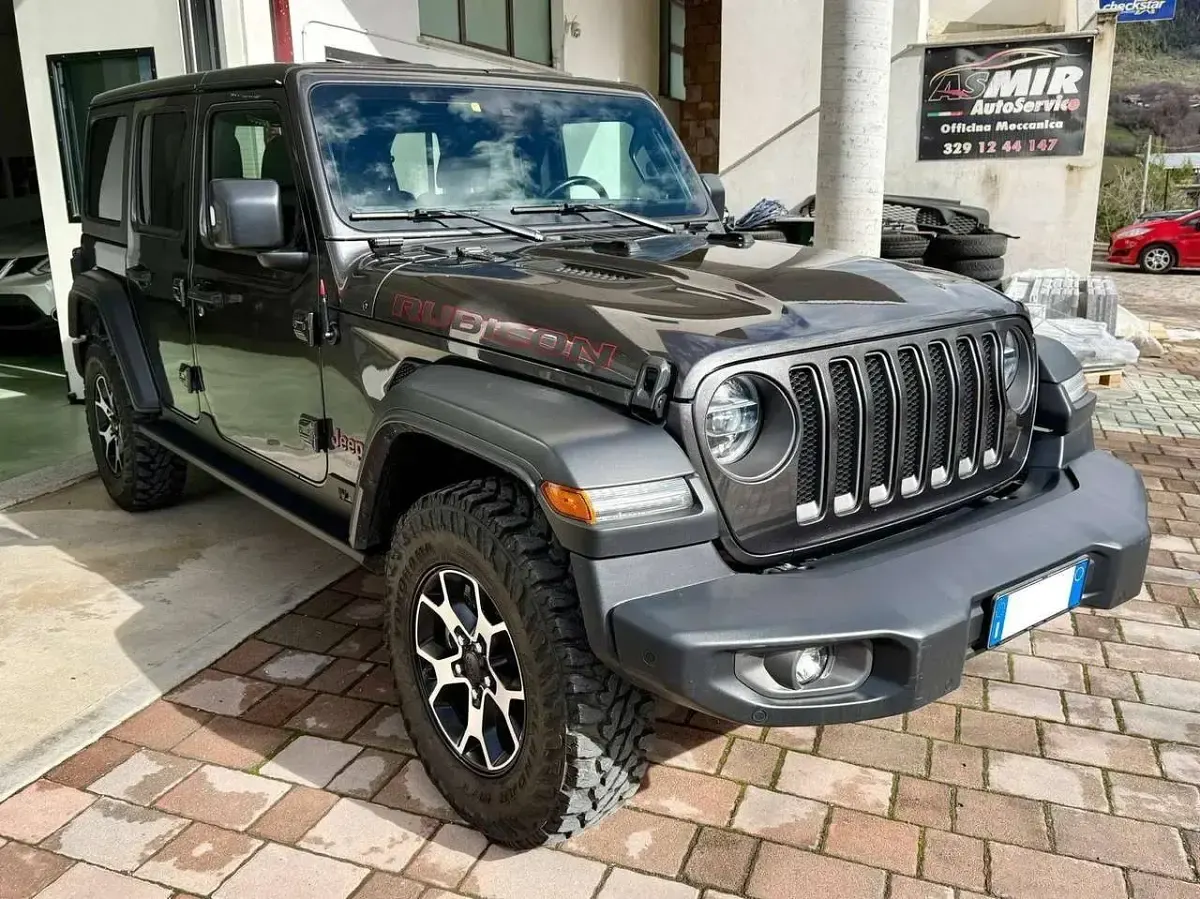 Usata Jeep Wrangler Unlimited Rubicon 200 CV (147 kW) 2020 Grigio SUV