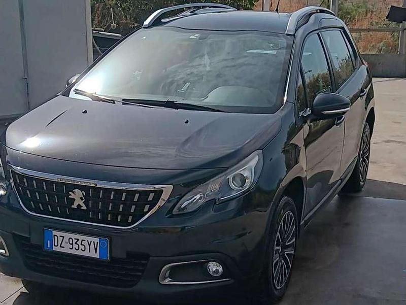 Usata Peugeot 2008 Allure 99 CV (72 kW) 2017 Blu/azzurro SUV
