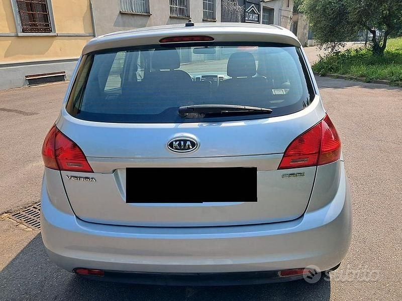 Usata Kia Venga LX 77 CV (56 kW) 2012 Grigio Utilitaria