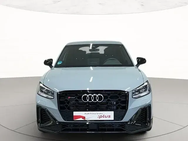 Usata Audi SQ2 Sport 301 CV (221 kW) 2024 Grigio freccia perla SUV
