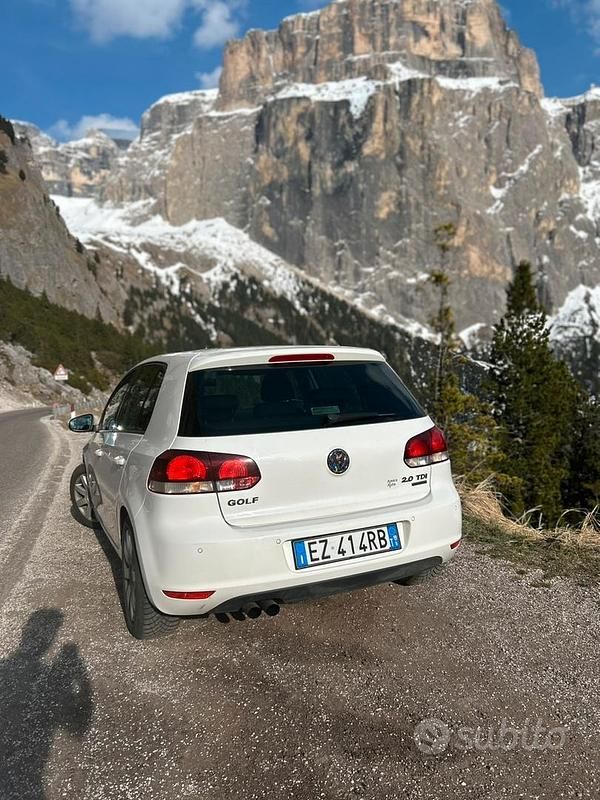 Usata VW Golf VI Highline 140 CV (102 kW) 2011 Bianco Utilitaria