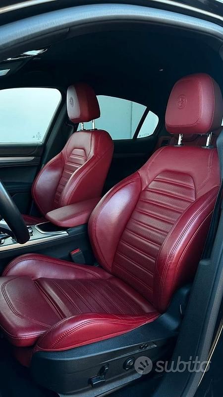 Usata Alfa Romeo Stelvio Veloce 210 CV (154 kW) 2022 Nero SUV