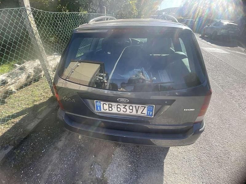 Usata 2002 Ford Focus Zetec Station wagon | 700 € (Ottimo prezzo) - Immagine 1/4