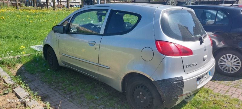 Usata Mitsubishi Colt 2007 Grigio Berlina