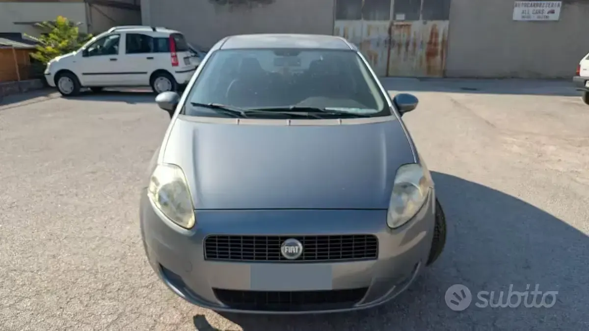 Usata Fiat Grande Punto 65 CV (47 kW) 2007 Grigio Utilitaria