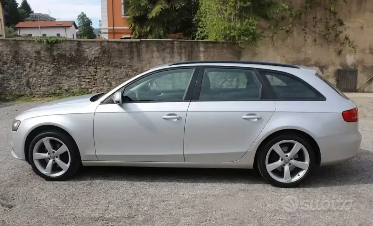 Usata Audi A4 120 CV (88 kW) 2013 Grigio Station wagon