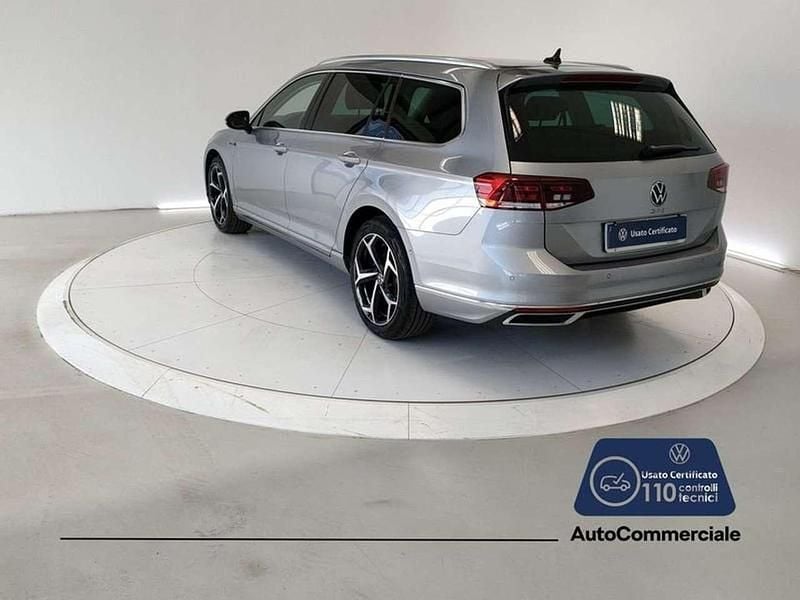 Usata VW Passat GTE 218 CV (160 kW) 2023 Argento Station wagon