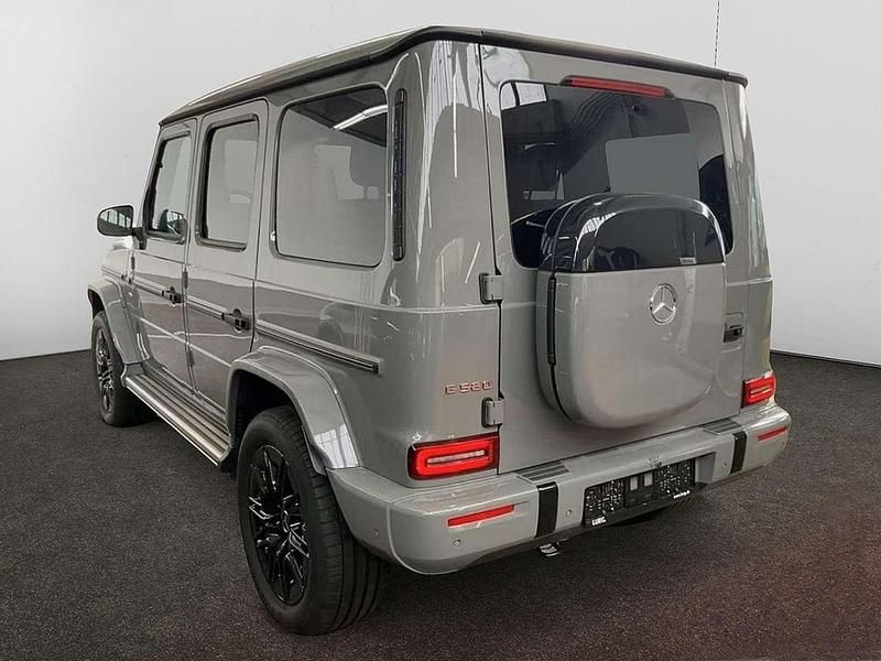 Usata Mercedes G580 AMG line 431 kW (587 CV) 2025 Grigio SUV